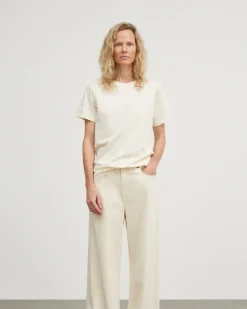 Andy Tee | Light Cream